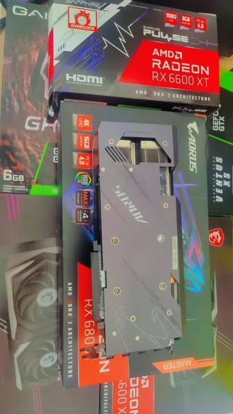 Carte Graphique AORUS RADEAON RX 6800 MASTER – 16 Go GDDR6 (Triple Fan)
